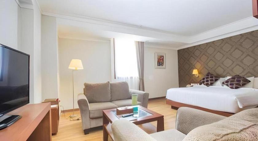 Aziza Syariah Hotel Solo By Horison Eksteriør bilde