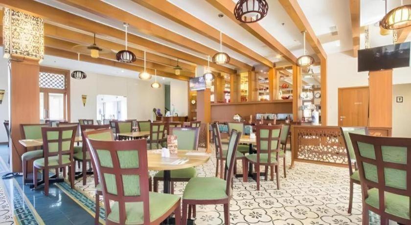 Aziza Syariah Hotel Solo By Horison Eksteriør bilde